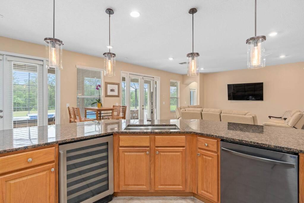 Lakeview W/8 Bedroom 5 Kingsuite 3 Miles To Disney Kissimmee Zewnętrze zdjęcie