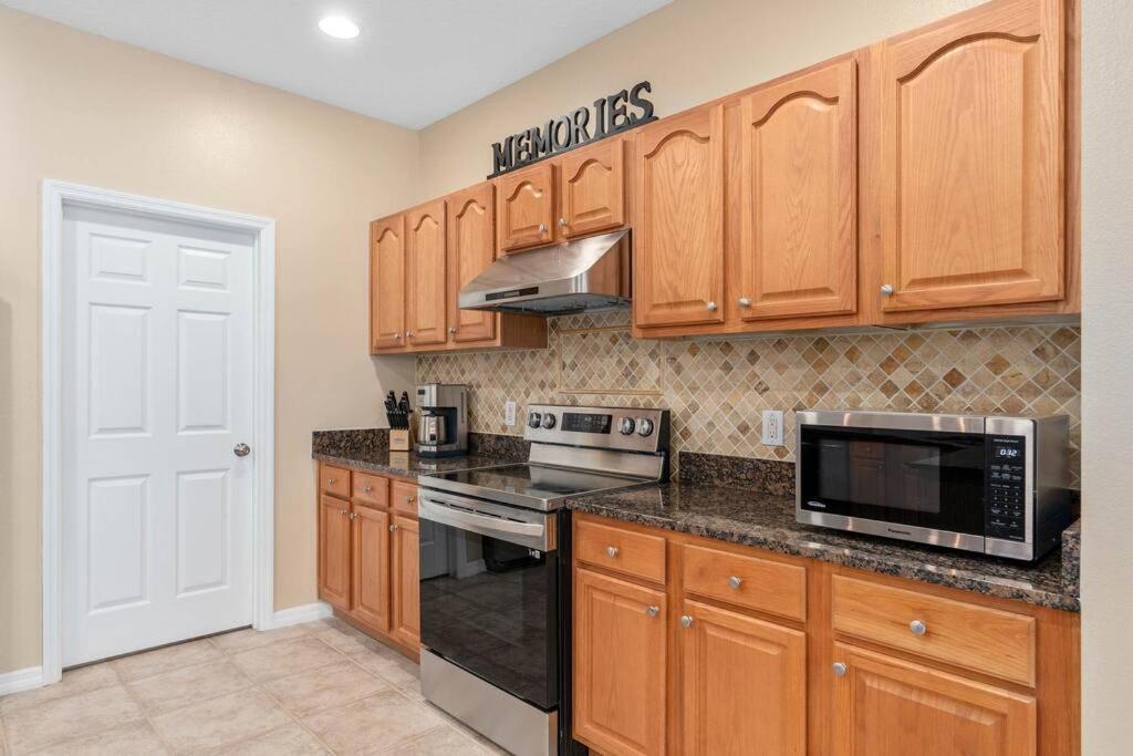 Lakeview W/8 Bedroom 5 Kingsuite 3 Miles To Disney Kissimmee Zewnętrze zdjęcie